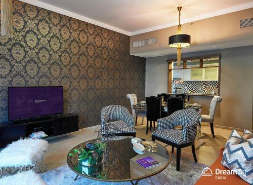 Dream Inn Dubai Apartments - 48 Burj Gate Downtown Homes