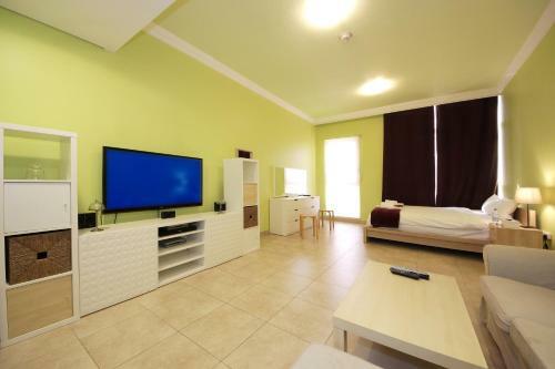 Signature Holiday Homes- Studio Apartment Venetian Tower