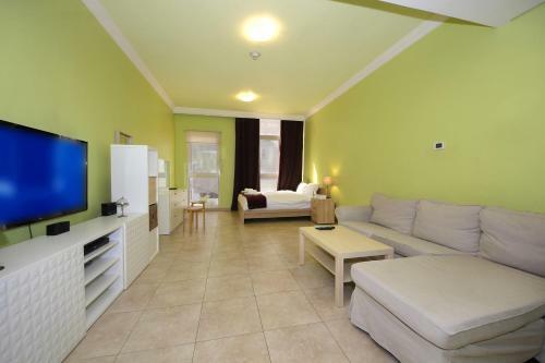 Signature Holiday Homes- Studio Apartment Venetian Tower