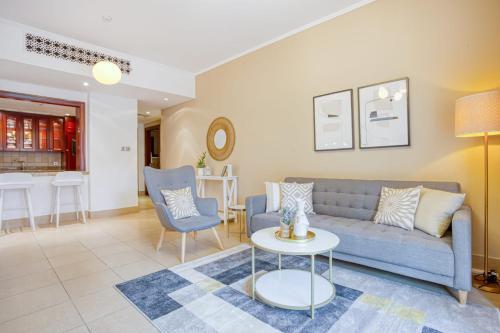 Guestready Bright And Spacious Apartment In Old Town