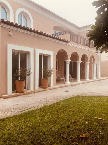 Impeccable 5 Beds Villa In Dubai