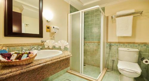 Rose Dream - 5 Bedrooms Palm Villa On The Beach With Private Pool