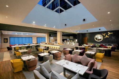 Hotel Hyatt Place Dubai Wasl District