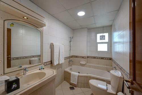 J5 Four Bedroom Villa Holiday Home In Mirdif