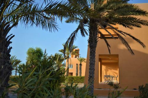 Villa Golden Tulip Al Jazira Bungalows