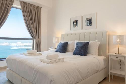 Guestready - Sleek And Sunny Apartment Right Next To Jbr Beach!