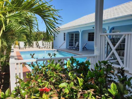 Luxury Secluded Villa With Private Pool Sleeps Six