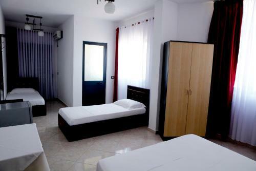 Hotel Tirona