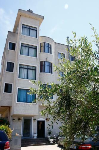 Hotel Tirona