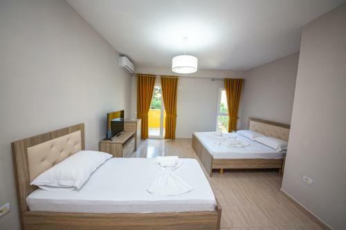 Ponari S Hotel