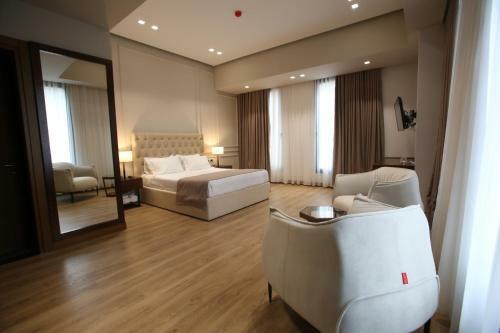 Portik Hotel