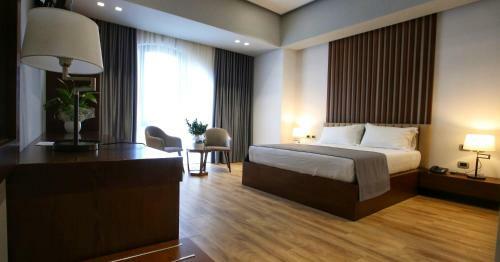 Portik Hotel