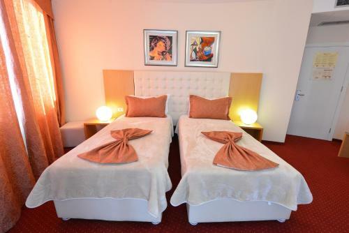 Jolly Hotel
