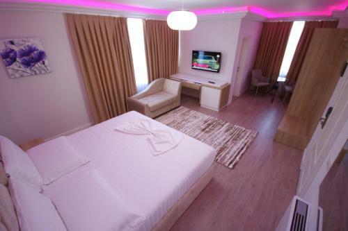 Eljos Hotel