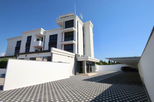 Eljos Hotel