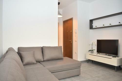 Glam Apartment - 164