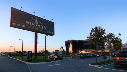 Hotel Nirvana Resort & Spa