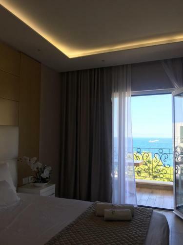 Ami Mar Hotel