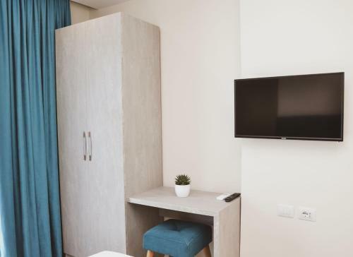 Airport Garden Hotel