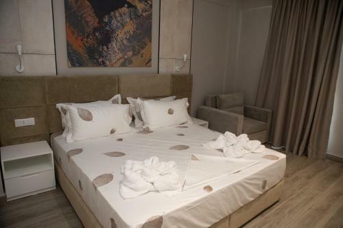 Hotel Qeparo