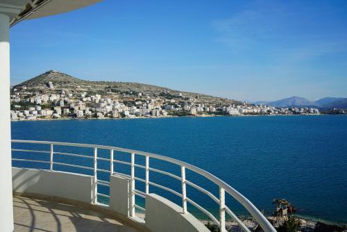 Limani Luxury Apartment Beachfront 2