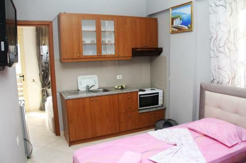 Eduart Apartments