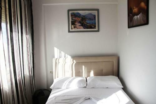 Eduart Apartments