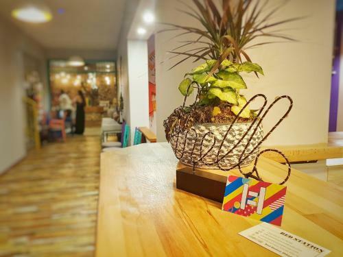 Bed Station Hostel & Bar