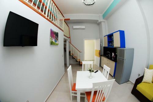 Crown Deluxe Apartments