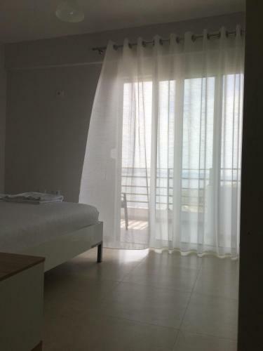 Marina Apartments - Seaview