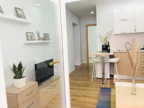 Opera Apartments - Choose Balkans