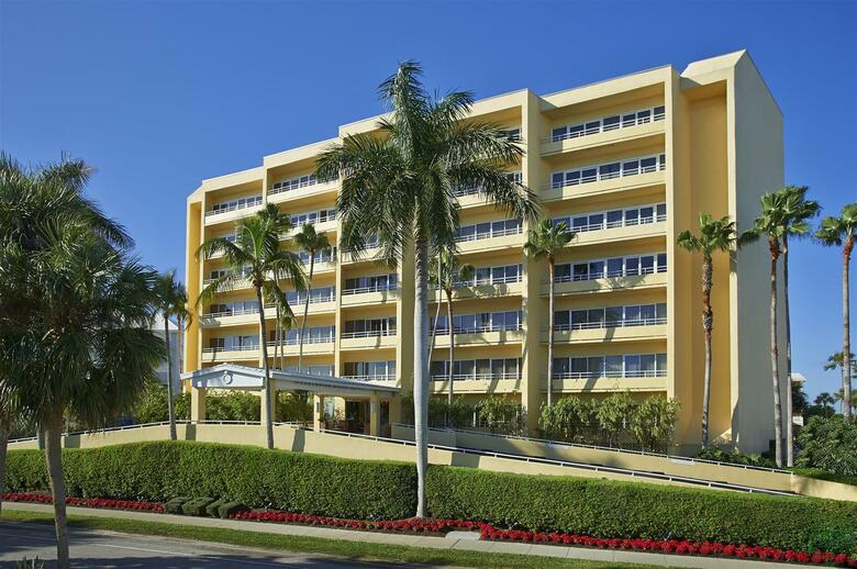 Edgewater Beach Hotel
