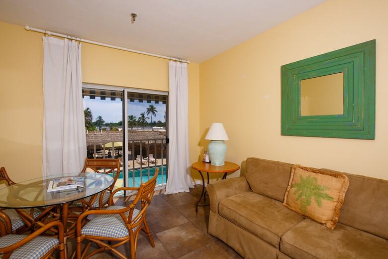 Hotel Naples Courtyard Inn