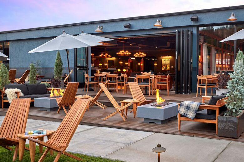 Hotel High Country Motor Lodge