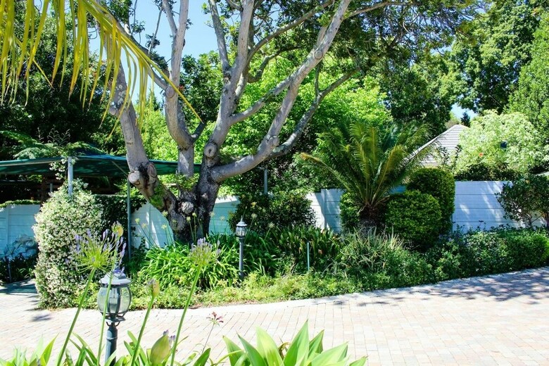 Bed & Breakfast Cape Village Lodge