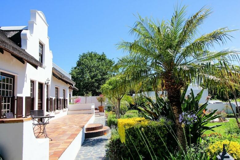 Bed & Breakfast Cape Village Lodge