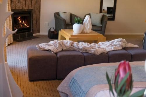 Hotel Feathers Lodge