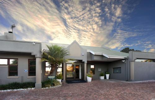 Hotel Feathers Lodge
