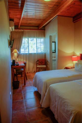 Hostal Adagio Guest House