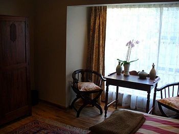 Hostal The Coral Tree House