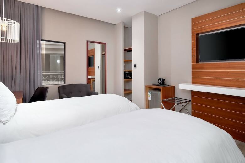 Protea Hotel Hatfield