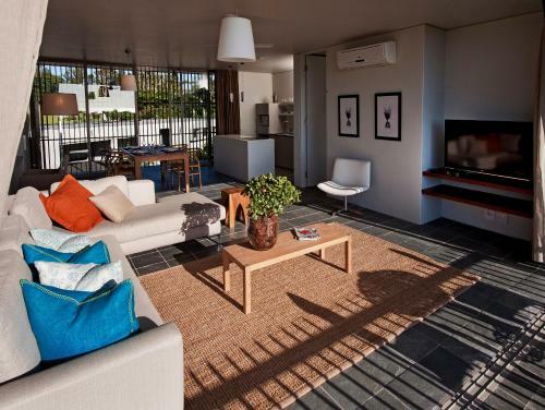 Dash Luxury Apartments