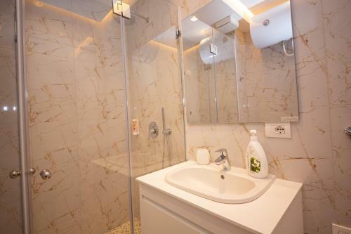 Central Chic Apartments