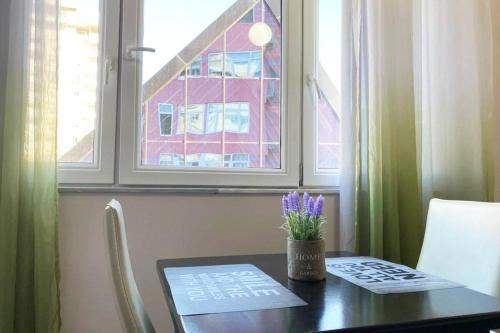Ultra Apartments 'new Baazar 2'