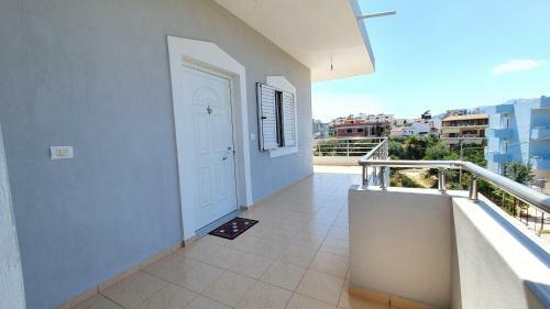 Hostal Villa Leni Oruci
