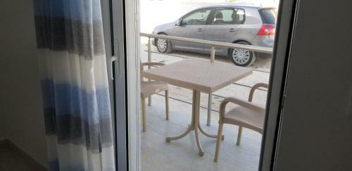 Hostal Villa Leni Oruci