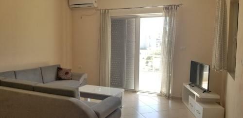 Hostal Villa Leni Oruci