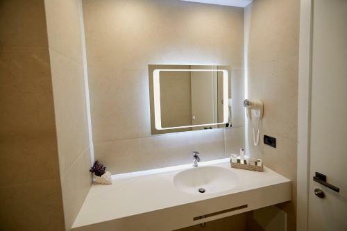Eter Hotel