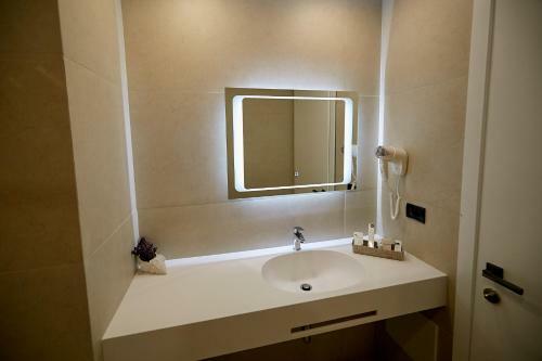 Eter Hotel
