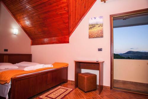 Royal Hotel Voskopoja